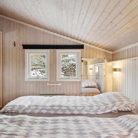 3 Bedroom Awesome Home In Gilleleje Exteriör bild