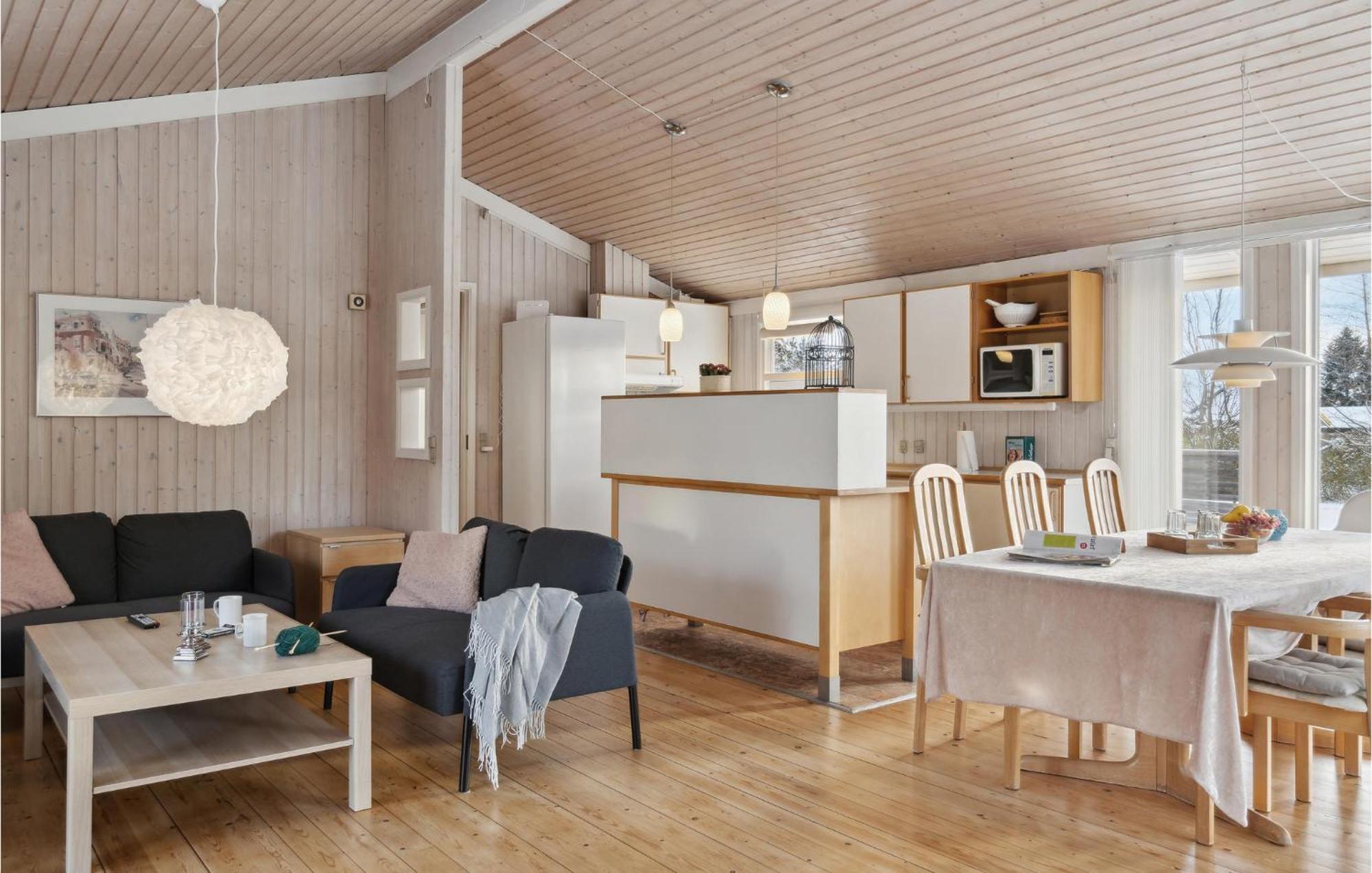 3 Bedroom Awesome Home In Gilleleje Exteriör bild